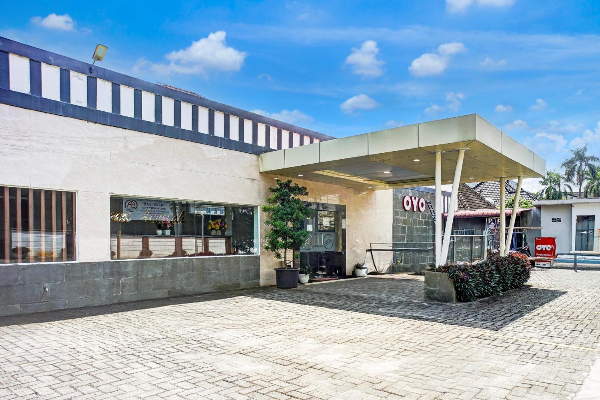 Hotel O Medan City Near Sun Plaza Formerly Residence Anugrah Exterior photo