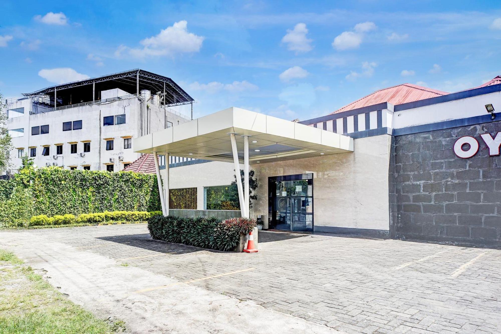 Hotel O Medan City Near Sun Plaza Formerly Residence Anugrah Exterior photo